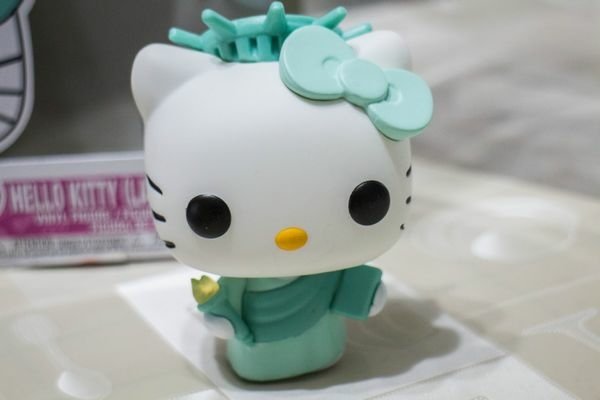 FUNKO POP HelloKitty Liberty 凱蒂貓 自由女神 限定版 2019 FALL NYCC 限定 三麗鷗 (5).jpg