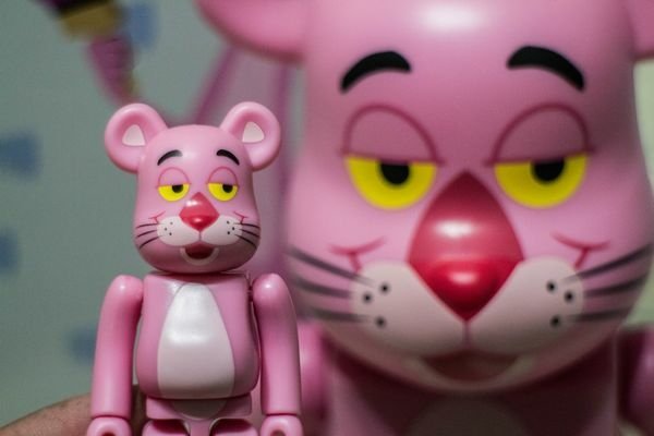 Be@rbrick 頑皮豹400+100% PINK PANTHER (10).jpg