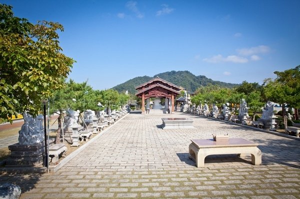 2016.12.11苗栗朝聖寺 (47).jpg