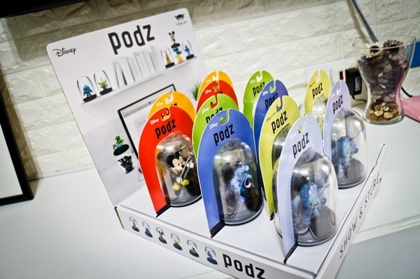 Podz Disney 新加坡設計師公仔 收納瓶 食物文具 (2).jpg