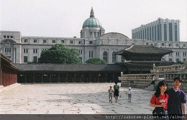 Japanese_General_Government_Building_1995.jpg