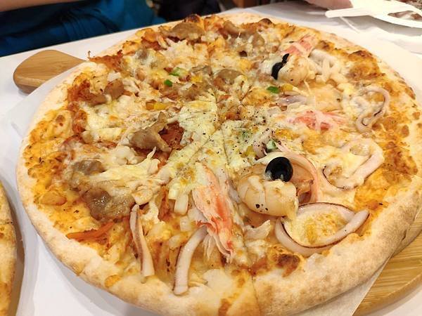 1985 窯烤披薩 Pizza Bar 臺北延吉店 ~ 手工