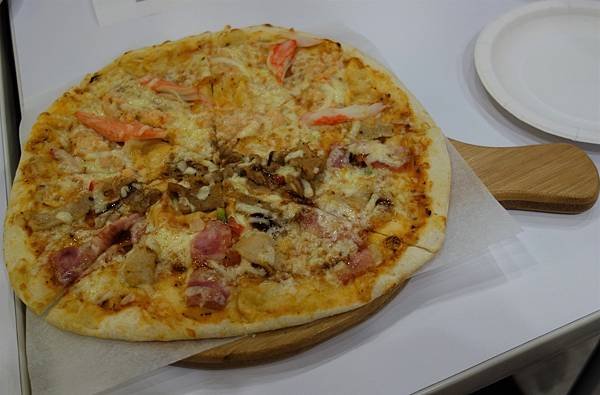 1985 窯烤披薩 Pizza Bar 臺北延吉店 ~ 手工