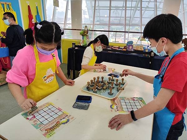卡司 蒂菈樂園 ~ 金格食品觀光工廠 : 參觀年輪蛋糕 &amp; 