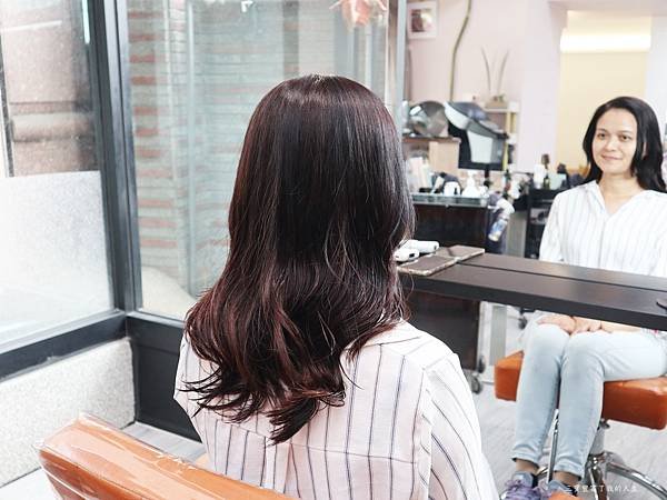 台中寵物友善美髮沙龍 台中燙染護髮推薦 【VS Hair】s