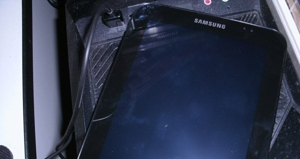Samsung Galaxy Tab P1000 USB充電0.jpg