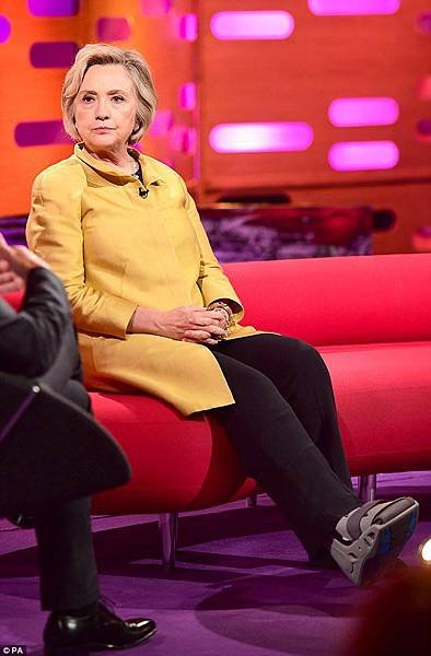 Hillary Clinton wearing surgical boot 3.jpg