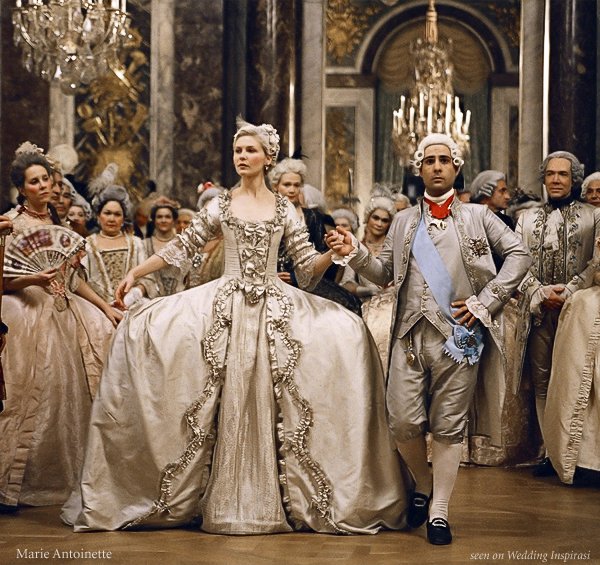 marie_antoinette_wedding_costume