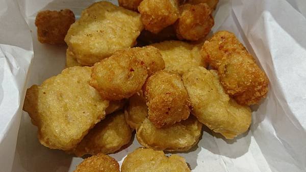 雞塊(8pcs)+辣薯球2.JPG