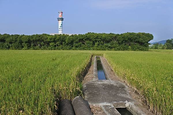 B06-田間灌溉水圳.JPG