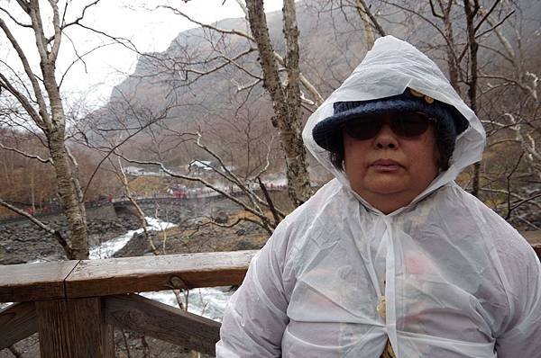 C20-IMGP4506-背倚河谷前長白瀑布景區遊客中心.JPG