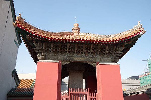 F16-IMGP5124-瀋陽故宮碑亭，建於乾隆四十七年-四十八年，刻乾隆御製《文溯閣記》和《宋孝宗論》.JPG