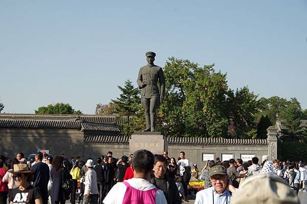 F22-IMGP5190-瀋陽大帥府張學良將軍雕像.JPG