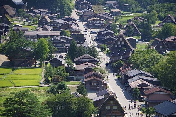 A066-從天守閣展望台全覽荻町合掌構造村落(2).JPG