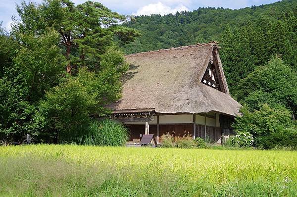 A072-荻町合掌構造村落之明善寺.JPG