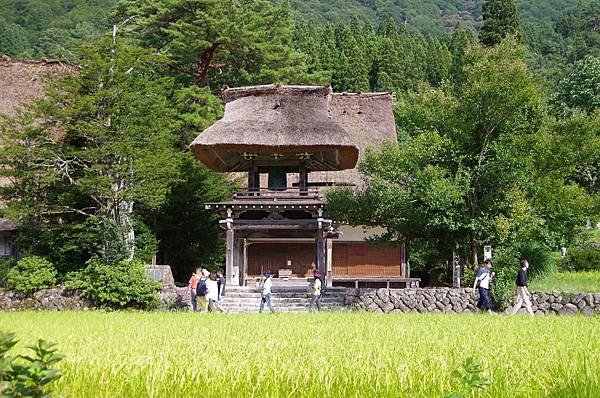 A071-荻町合掌構造村落之明善寺.JPG