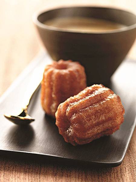 25.Cannelés aux poires_副本