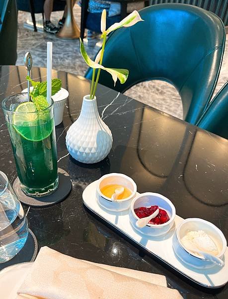 HR 赫蓮娜 Helena Rubinstein x 高雄洲