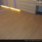 10/13~基隆五堵~施工木地板!