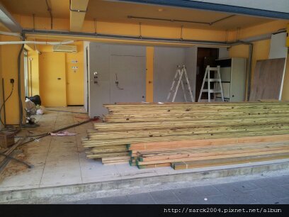 2012/8/19-20-北市廣州街CAMA加盟店木地板施工-使用戶外材:南方松
