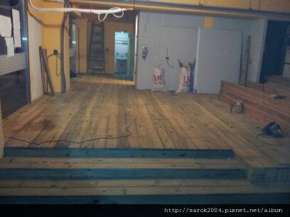 2012/8/19-20-北市廣州街CAMA加盟店木地板施工-使用戶外材:南方松