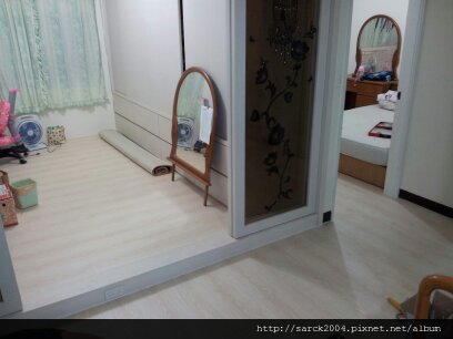 2012/10/2-3*八德忠勇街木地板施工19坪(雷根橡木)淺色系超耐磨木地板!
