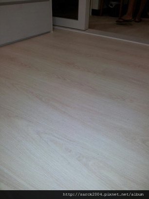 2012/10/2-3*八德忠勇街木地板施工19坪(雷根橡木)淺色系超耐磨木地板!