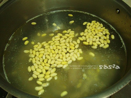 黃豆豬肋骨雞架骨高湯
