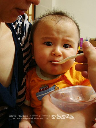 吃櫻桃囉.