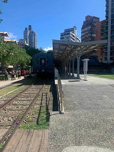 賴澤君建築師/鐵道溫泉的故鄉/新北投車站與泰雅民族博物館