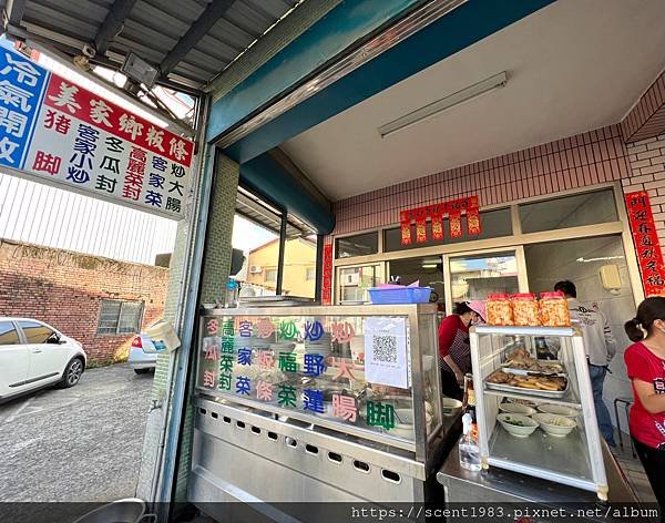 激推【半食記】高雄美食「美家鄉美濃粄條」必點客家小炒 滷豬腳