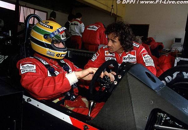 Momentos_Ayrton_Senna_76_