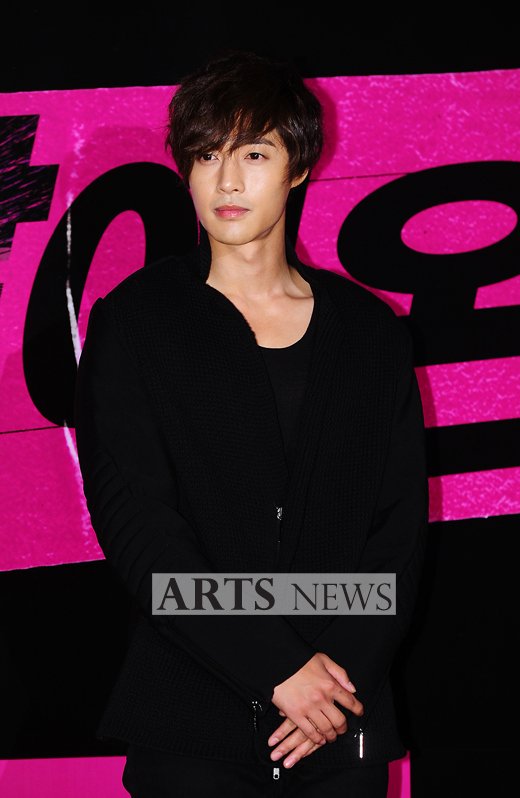 kim-hyunjoong