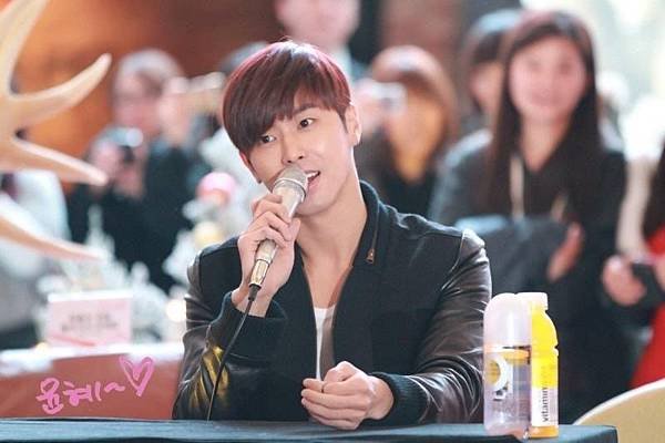 121208 yunho 2