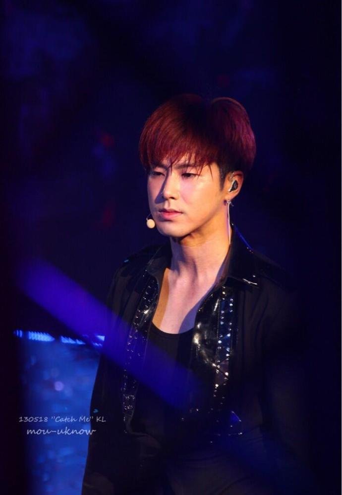 130518 Yunho-3