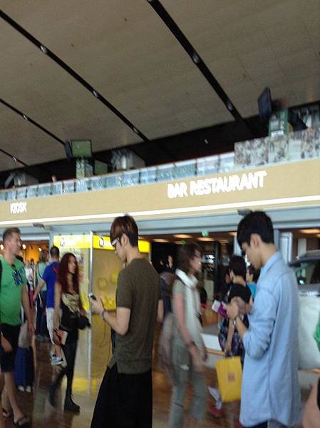 130726 yosflyaway