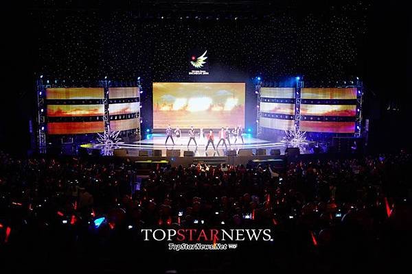 131025 Top Star News-4