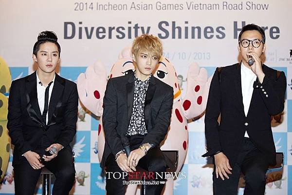 131025 Top Star News-5