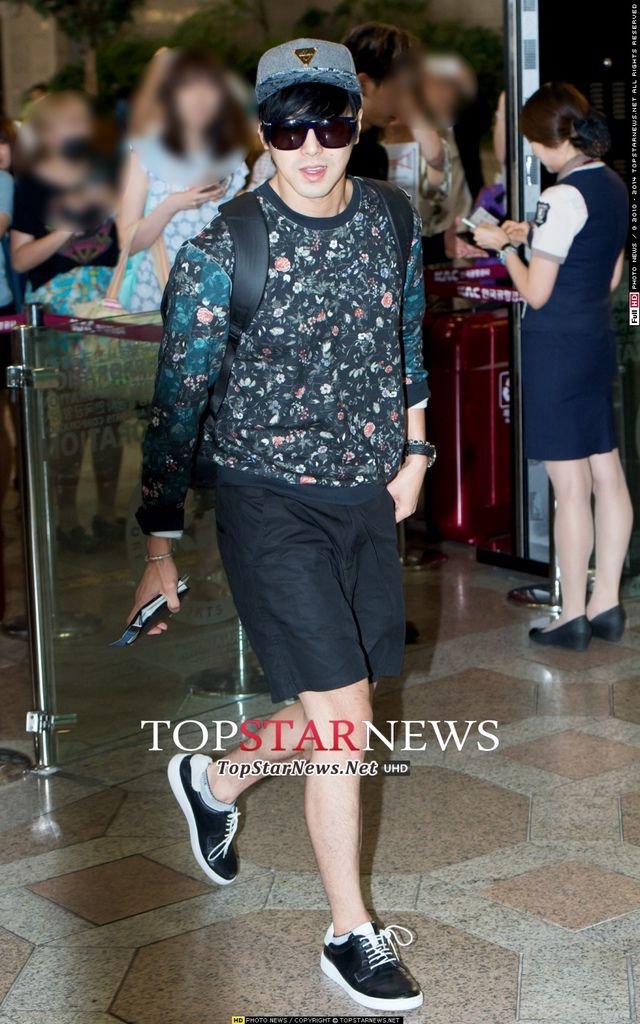 140626 Top Star News-3.jpg