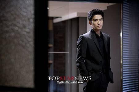 140629 Top Star News-12