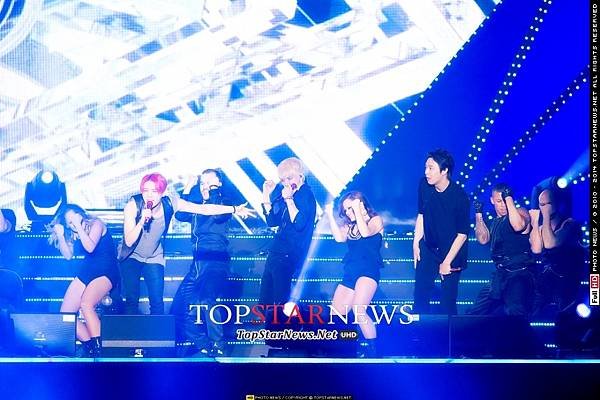 140804 Top Star News-6.jpg