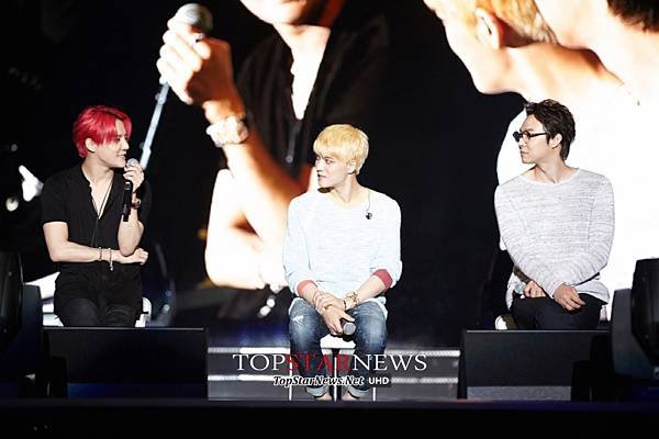 140804 Top Star News-13.jpg