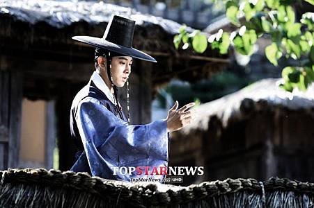 140928 Top Star News-5.jpg