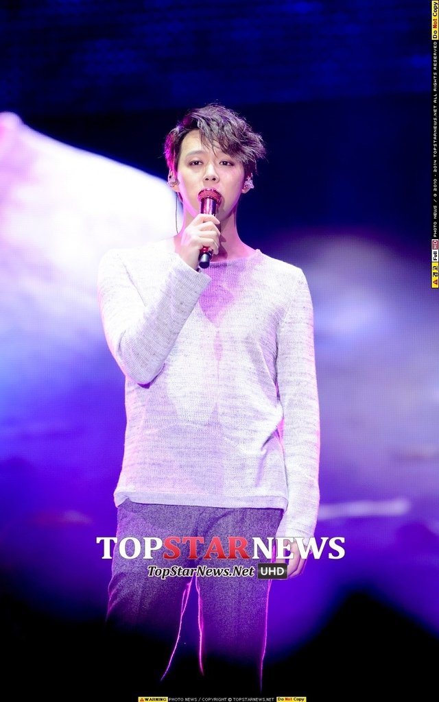 141005 Top Star News-6.jpg