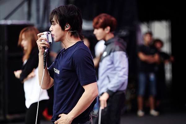 141006 smtownnow-1.jpg