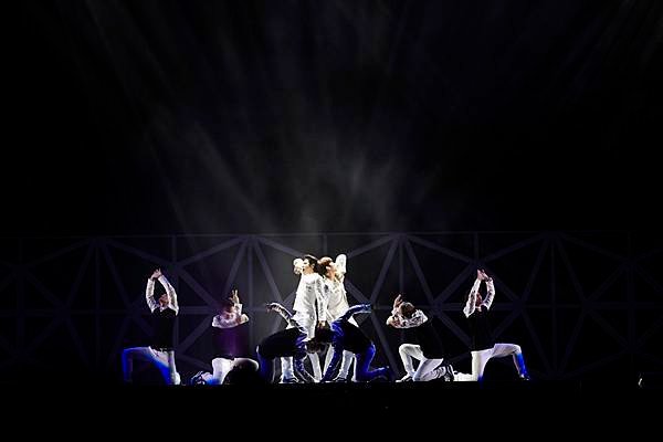 141006 smtownnow-12.jpg