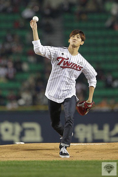 141025 lgtwins-2