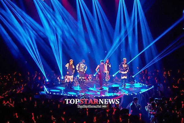 150309 Top Star News-5.jpg