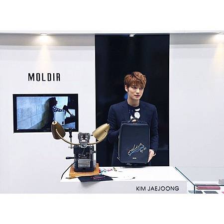 150323 MOLDIRKOREA IG-4.jpg