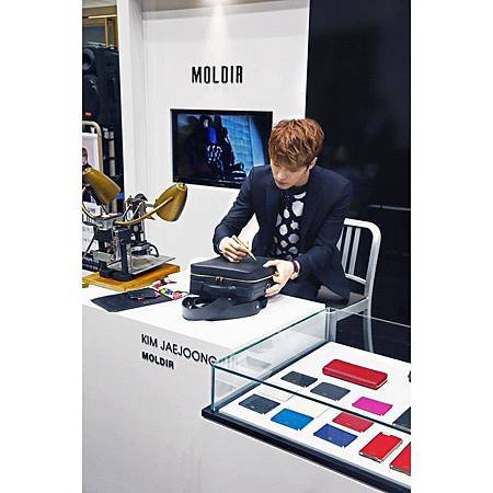 150323 MOLDIRKOREA IG-5.jpg